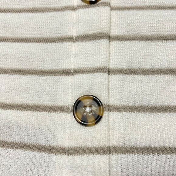 Torrid Womens 5 (5X) White Tan Striped Knit Tank Top (Faux Buttons) - NWT - Picture 4 of 7
